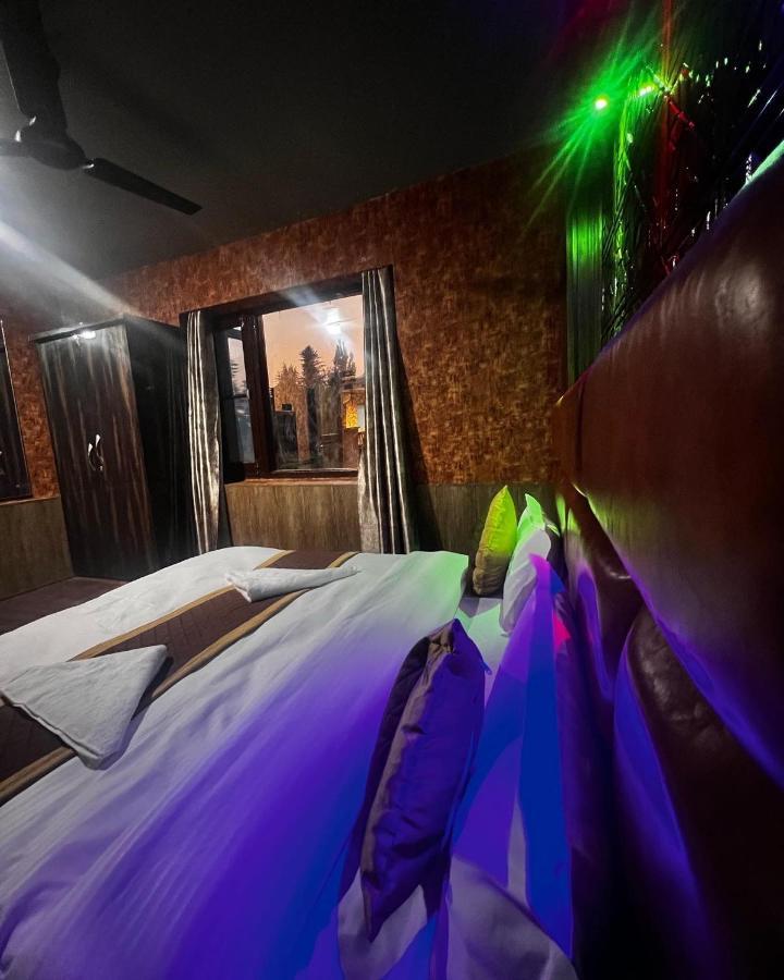 Lands End Resort Anantnag Екстер'єр фото