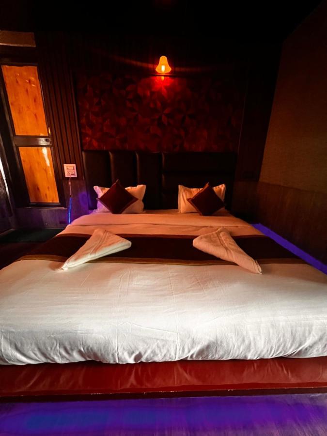 Lands End Resort Anantnag Екстер'єр фото