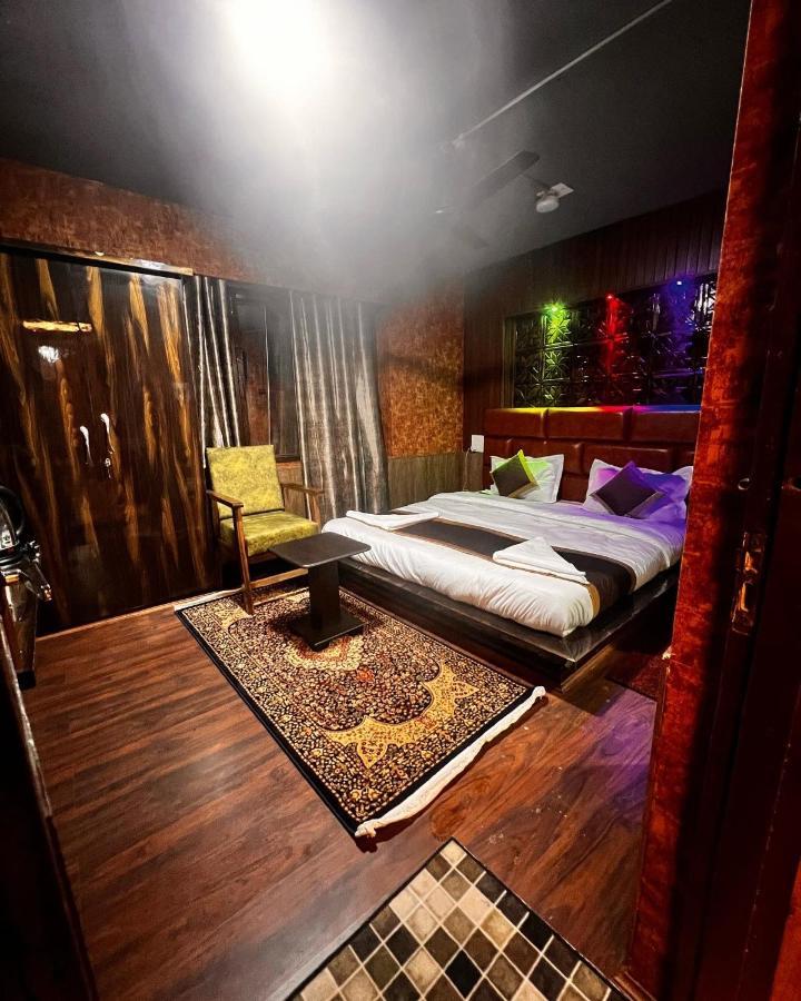 Lands End Resort Anantnag Екстер'єр фото
